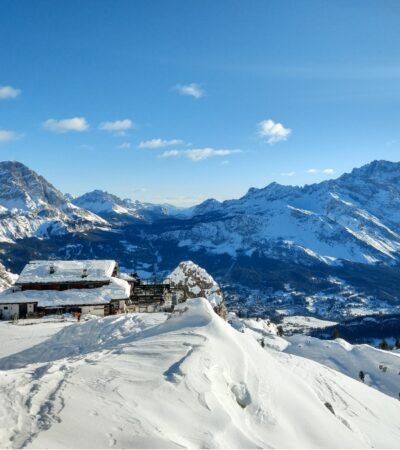 Cortina d'Ampezzo: Italy's Gem in the Swiss Alps #cortinadampezzo #italianalps #swissalps #italy #travel #vacation #beverlyhills #bevhillsmag #beverlyhillsmagazine