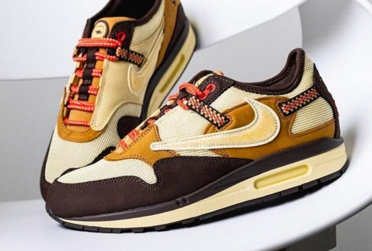 Travis Scott x Nike Air Max 1 'Baroque Brown' Release #beverlyhills #beverlyhillsmagazine #bevhillsmag #Travisscott #NikeAirMax1 #nikeairmax1baroquebrown #nike #TinkerHartfield