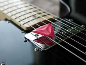 Ultimate Guide to Guitar Picks: Everything You Need to Know #beverlyhills #beverlyhillsmagazine #guitarpicks #guitarist #musicalstyles