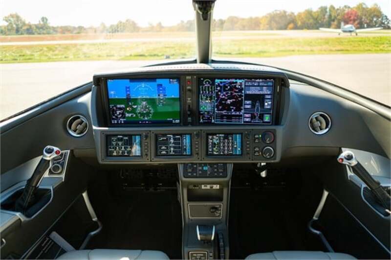 Ultra Private Black & Gray Jet : 2019 Cirrus Vision #beverlyhills #bevhillsmag #beverlyhillsmagazine #luxury #jets