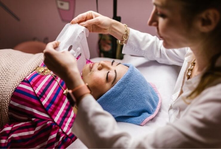 Understanding Business Trends in Aesthetic Dermatology #beverlyhills #beverlyhillsmagazine #bevhillsmag #aestheticdermatology #medicalprocedure #finelinesandwrinkles #businesssector #businesstrend