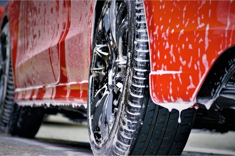 Useful Guide On How To Clean Your Car At Home #beverlyhillsmagazine #beverlyhills #bevhillsmag #cleanyourcarathome #washingyourcar #cleanthewindshield #cleanyourdashboard #vacuumcleaning