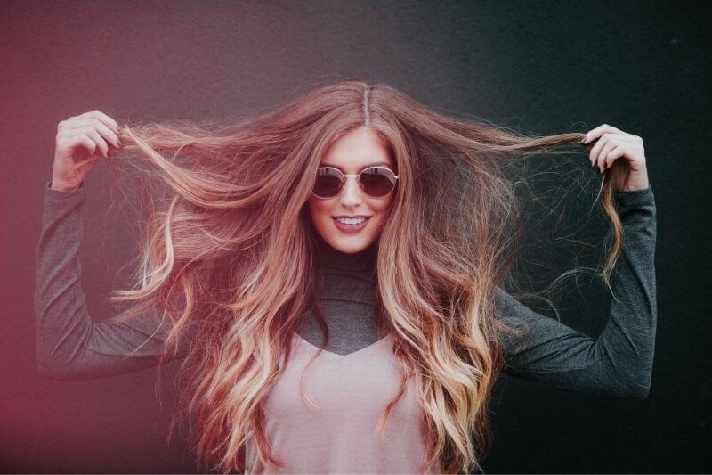 Want a Lushful and Healthy Hair? Here's How: #beverlyhills #beverlyhillsmagazine #healthyhair #haircare #hair #shinyhair #beautifulhair #damagedhair