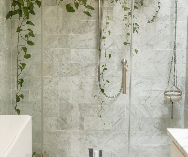 Beverly Hills Magazine Ways to Fix and Remove Scratches from Bathroom Partitions