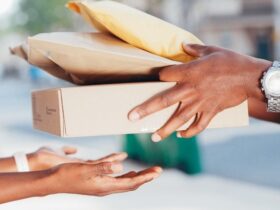 What A Company Needs To Know About First Shipment #beverlyhills #beverlyhillsmagazine #firstshipments #shippingprocess #shippingmethods #costofshipping #protectyourproduct #brandidentity #bevhillsmag