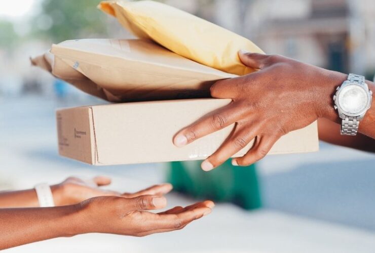 What A Company Needs To Know About First Shipment #beverlyhills #beverlyhillsmagazine #firstshipments #shippingprocess #shippingmethods #costofshipping #protectyourproduct #brandidentity #bevhillsmag