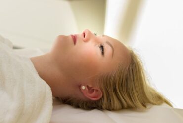 What Are Cosmetic Lasers And What Is Their Function? #beverlyhills #beverlyhillsmagazine #lasertreatments #cosmeticlasertreatments #cosmeticlasers #improveskintone