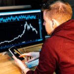 What Are The Benefits Of Taking Online Courses? #beverlyhills #beverlyhillsmagazine #studyingathome #onlinecourses #virtualclassroom #educationalgoals