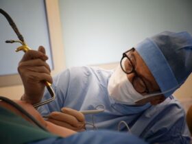 What Happens If Ruptured Breast Implant Is Not Removed Or Replaced? #beverlyhills #beverlyhillsmagazine #breastimplant #breastcancer #rupturedbreastimplant