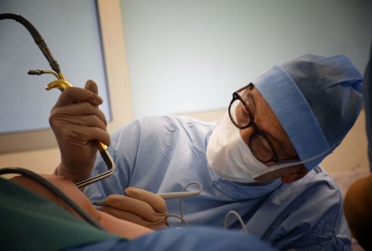 What Happens If Ruptured Breast Implant Is Not Removed Or Replaced? #beverlyhills #beverlyhillsmagazine #breastimplant #breastcancer #rupturedbreastimplant