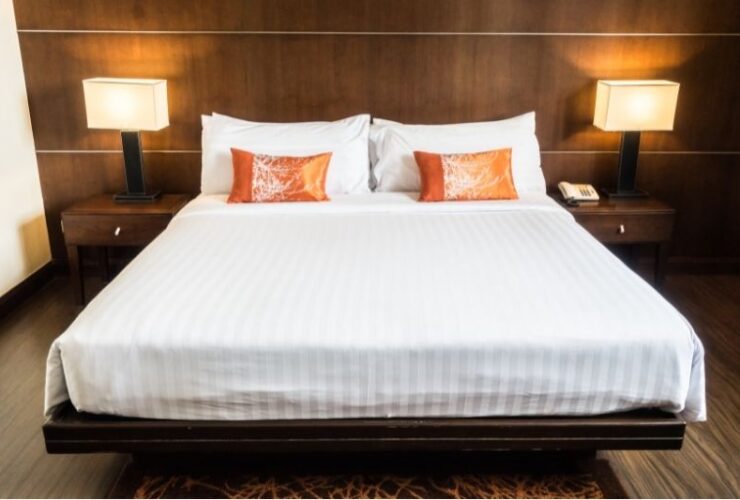 What You Should Know When Buying A Mattress #beverlyhills #beverlyhillsmagazine #typeofmattress #latexmattress #organicmattress #sleepposition #firmmattress #buyingamattress #bevhillsmag