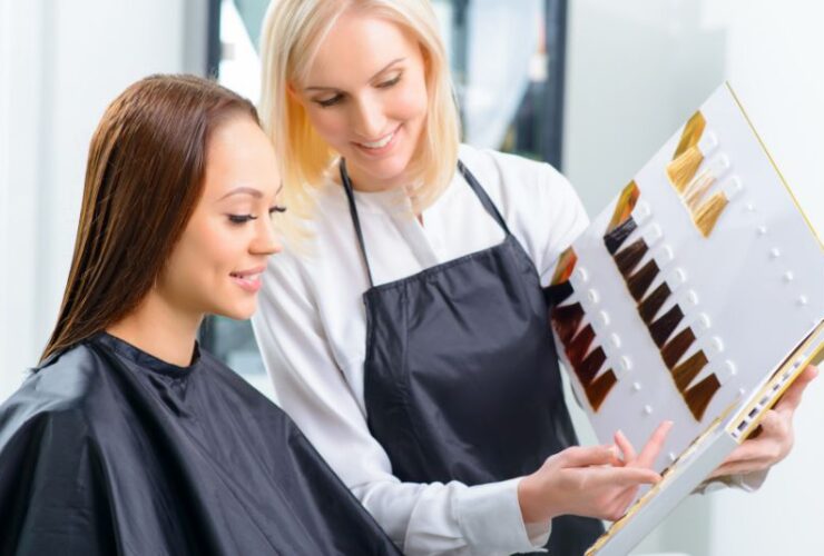 What You Should Look for in a Hair Color Specialist in Atlanta, GA #beverlyhills #beverlyhillsmagazine #haircolorspcialist #healthyhair #haircolor #coloringservices #enjoyablesaloonexperience