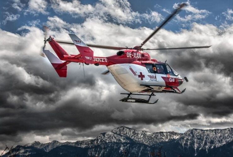 What to Know About Emergency Medical Transport #beverlyhills #beverlyhillsmagazine #bevhillsmag #medicaltransport #medicalemergency #medicalaid