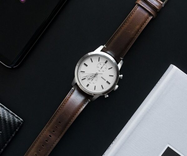 Beverly Hills Magazine What to Look For When Buying Watches