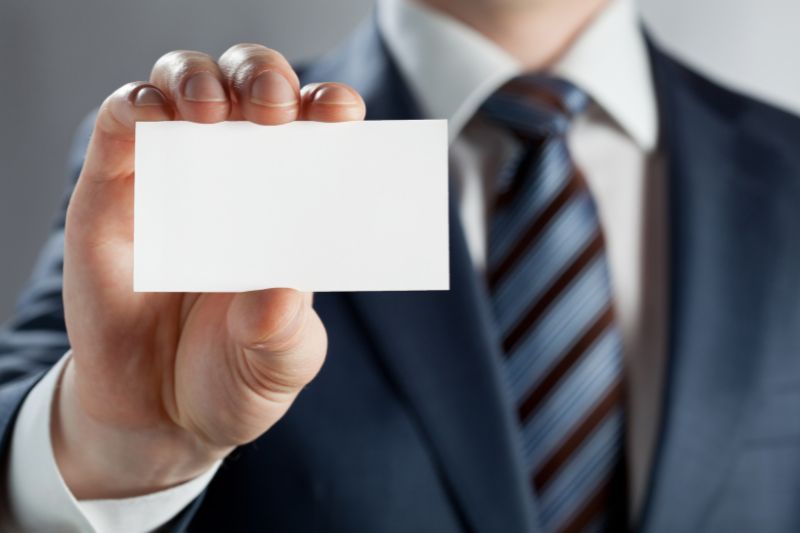 Which Materials Are Best for Business Cards? #beverlyhills #beverlyhillsmagazine #businesscards #imprinteddesign #lastingfirstimpression