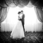 Why Are Online Weddings On Trend? #beverlyhills #beverlyhillsmagazine #bevhillsmag #onlinewweddings #virtualweddings #bigwedding #weddingparty #weddingcelebration