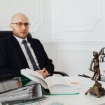 Why Hiring a Personal Injury Lawyer Is a Good Decision #beverlyhills #beverlyhillsmagazine #injurylawyer #personalinjurylawyer #legaladvice #legalassistance #injurylawsuit #bevhillsmag