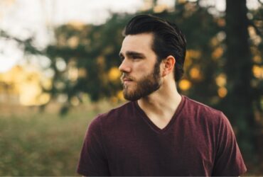 Why Men Should Use Beard Oil #beverlyhills #beverlyhillsmagazine #beardoil #groomingroutine #helpyourbeardgrowhealthy #groomingproduct #healthybeard #bevhillsmag