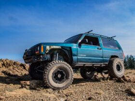 Why You Need Rock Sliders for your 4x4 Off-Road Adventures #beverlyhills #beverlyhillsmagazine #rocksliders #aftermarketadditiontoyour4x4 #autoshops #accessoriesforyour4x4