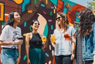 Women Want more Comfort Outdoors #beverlyhills #beverlyhillsmagazine #bevhillsmag #comfortoutdoors #women'swardrobe #comfortableclothings #outdoors