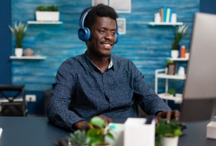 Work from Home? Technologies That Can Assist #beverlyhills #beverlyhillsmagazine #bevhillsmag #technologies #workfromhome #projectmanagement #HRdepartment