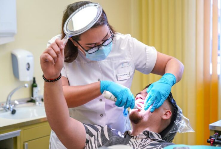 You Should Visit Your Dentist Regularly and Here's Why #beverlyhills #beverlyhillsmagazine #oralcancer #dentalimplants #dentist #teethwhiteningtreatments