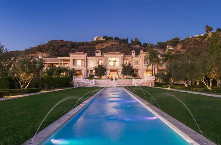 Top 5 Most Expensive Homes in Beverly Hills #beverlyhills #beverlyhillsmagazine #realestate #mansions #dreamhomes #luxury #homes #bevhillsmag