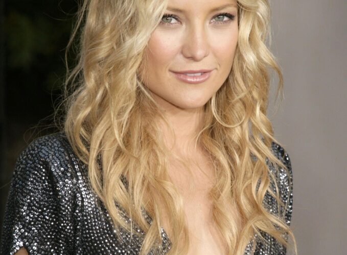 Hollywood Spotlight: Kate Hudson #bevhillsmag #beverlyhillsmagazine #beverlyhills #celebrities #moviestars #hollywoodspotlight #celebrityspotlight #katehudson