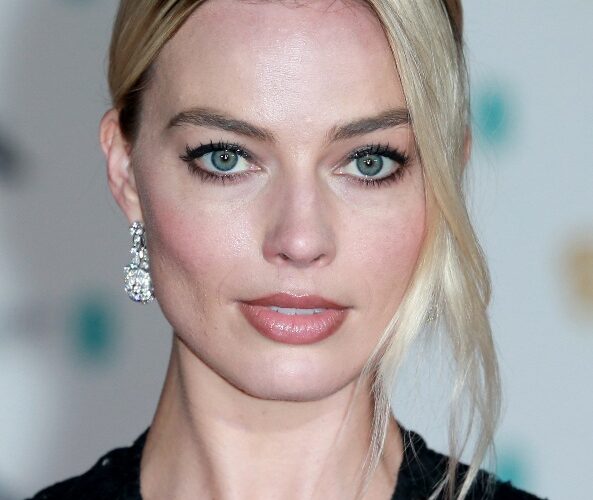 Hollywood Spotlight: Margot Robbie #MargotRobbie, #HollywoodStar, #BarbieMovie, #HarleyQuinn, #LuckyChap, #FilmProducer, #OscarNominee, #UpcomingFilms, #CharityWork, #Philanthropy