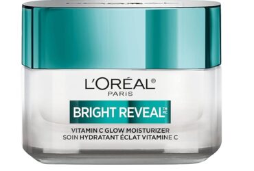 L’Oréal Paris: Your Beauty Must-Haves for Radiant Glam #LOréalParis, #BeautyProducts, #Cosmetics, #Skincare, #Haircare, #MakeupLovers, #Beauty, #BevHillsMag, #BeverlyHills, #BeverlyHillsMagazine