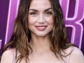 Hollywood Spotlight: Ana De Armas #anadearmas #hollywood #celebrities #moviestars #beverlyhillsmagazine #beverlyhills #bevhillsmag