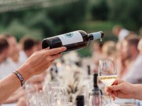 Smart Hosting Tricks for Effortless, Unforgettable Parties #HostingTips, #PartyHacks, #EasyEntertaining, #SpiceBlends, #SelfServeDrinks, #EventLayout, #NoRecipeMeals, #GrazingTable, #CleanupHacks, #GuestVibes