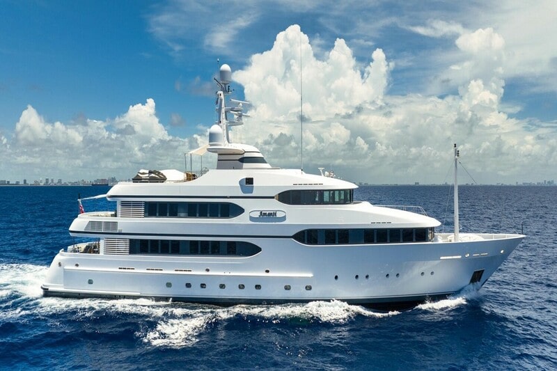 Amanti 170 ft #yachts #luxuryyachts #bevhillsmag #beverlyhillsmagazine #beverlyhills
