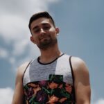 5 Things to Consider When Buying Undershirts #beverlyhills #beverlyhillsmagazine #bevhillsmag #typesofgerments #men'swardrobe #wearingundershirts #undershirts