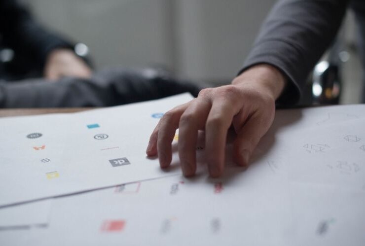 Make Sure Your Employees Stay On Top Form #beverlyhills #beverlyhillsmagazine #employees #employeesreview #inspireyouremployees #overseeingemployees
