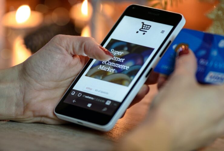 4 International Online Marketplaces to Watch #beverlyhills #beverlyhillsmagazine #bevhillsmag #onlinemarketplaces #ecommerce #freelancework #shoppingexperience
