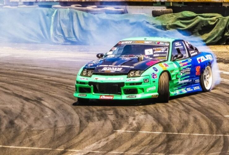 5 Benefits of High-Performance Clutch on Your Car #beverlyhills #beverlyhillsmagazine #bevhillsmag #clutch #clutchkit #high-performanceclutch