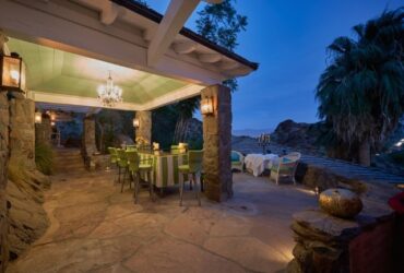 Beverly Hills magazine Suzanne Somers sells Palm Springs Home