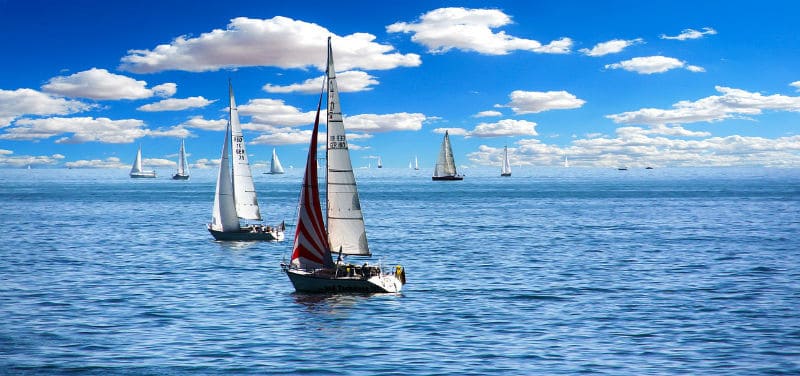 Tips To Choose The Right Boat For Sailing #boats #boating #sailing #beverlyhills #beverlyhillsmagazine