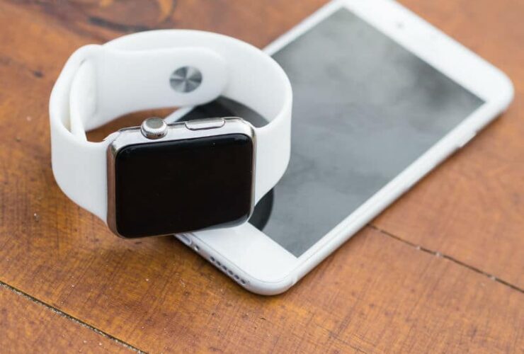 Tips To Choose The Right Smartwatch For You #watches #jewelry #shopwatches #cool #technology #shop #smartwatch #beverlyhills #bevhillsmag #beverlyhillsmagazine