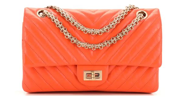 Chanel Bag. BUY NOW!!!#bevhillsmag #beverlyhills #beverlyhillsmagazine