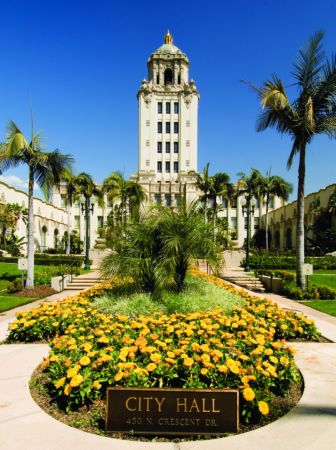 BeverlyHills_City_Hall-Beverly-Hill-Magazine-Hollywood-Magazines-Beverly-Hills-News.