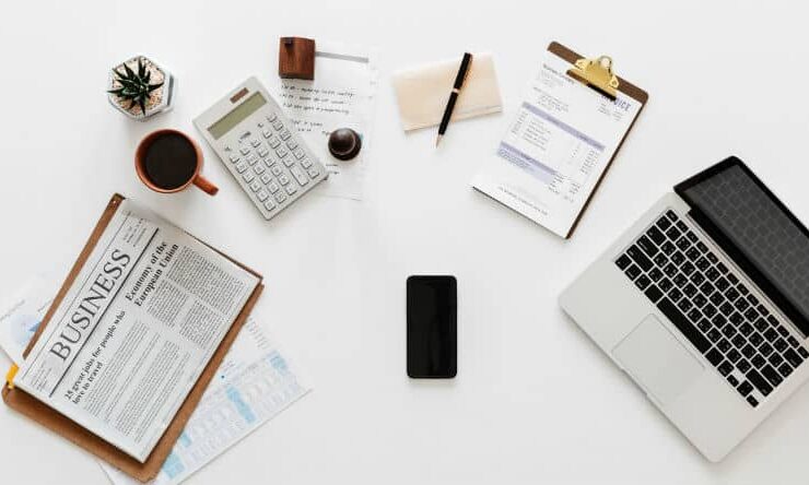 5 Smart Financial Goals for Every Decade #money #wealth #financialgoals #beverlyhills #beverlyhills #bevhillsmag