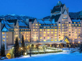 Fairmont Chateau Whistler British Colombia in Canada #Fivestarhotels #exclusiveescapes #vacation #luxurylifestyle #italian #hotels #travel #luxury #hotels #exclusive #getaway #destinations #resorts #beautiful #life #traveling #bucketlist #beverlyhills #BevHillsMag #canada #britishcolombia #fairmont #whistler @fairmontwhistlr