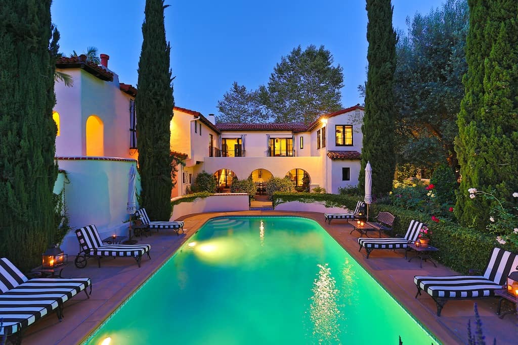 Celebrity-Homes-Beverly-Hills-Real-Estate-Beverly-Hills-Mansions-Celebrity-Mansions-Beverly-Hills-Magazine