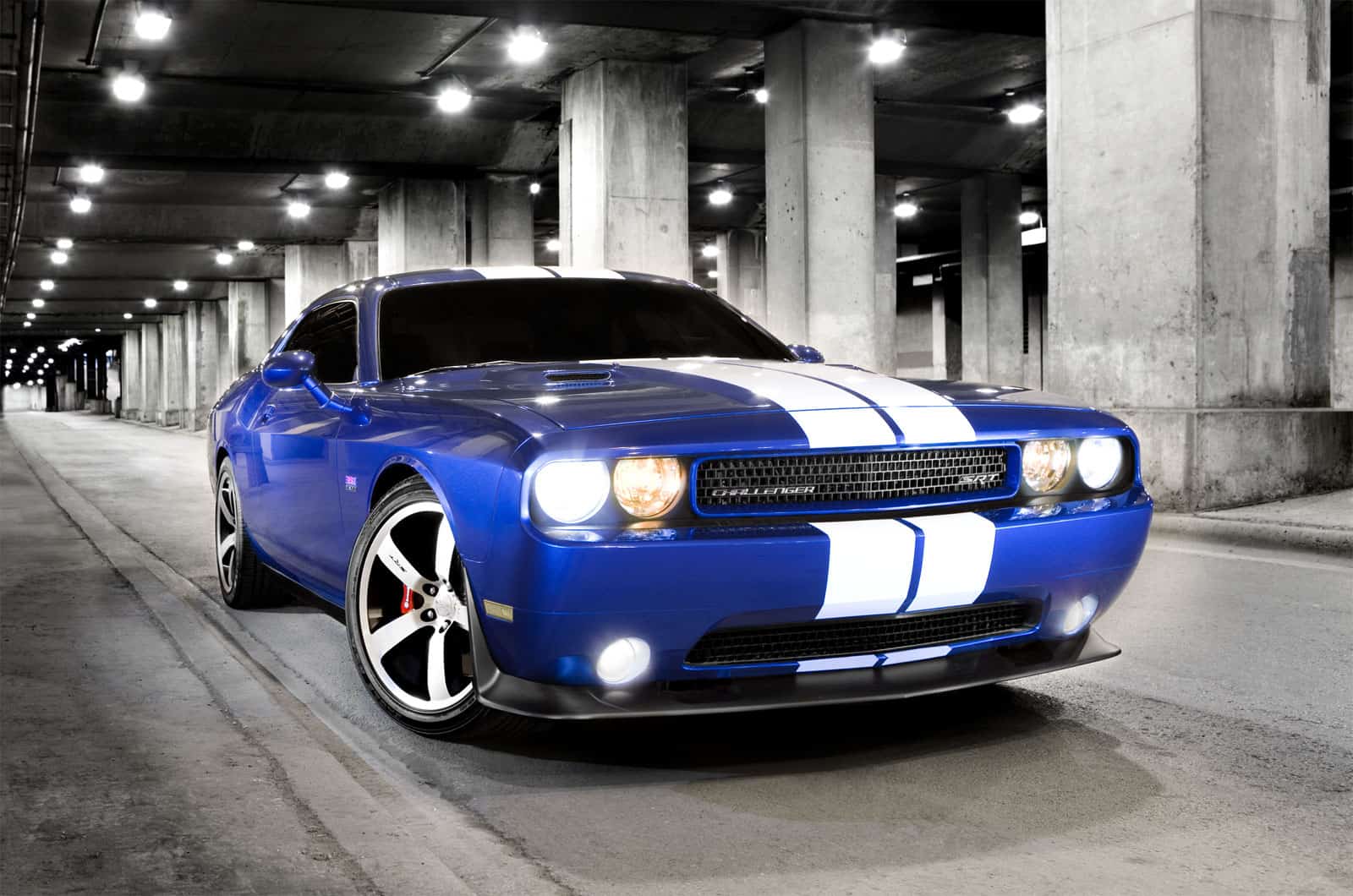 Dodge-Challenger-SRT8-392-Dream-Cars-Luxury-Cars-Cool-Cars-Bentley-Car-Magazine-VIP-Style-cars-Beverly-Hills-Magazine-1