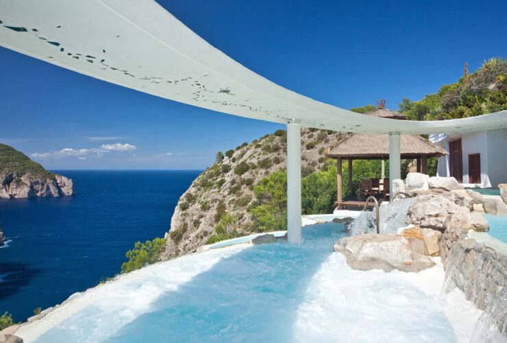 Exclusive-Escapes-Ibiza-Hotels-Leading-Hotels-of-the-World-Life-Style-Life-Luxury-Lifestyle-Beverly-Hills-Magazine-Travel-to-Ibiza
