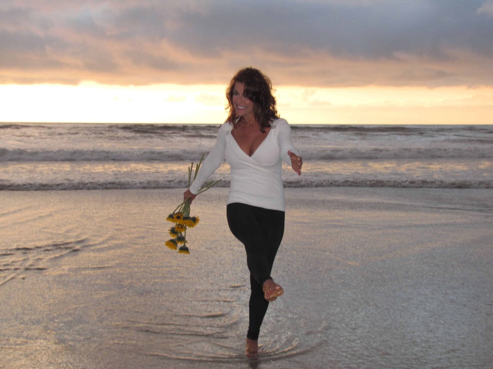 Fitness-First-Getting-Fit-Fitness-World-Health-and-Fitness-Kathleen-Pagnini-Fitness-Core-Exercises-Beverly-Hills-Magazine