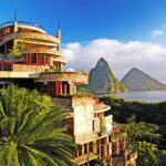 Vacation at the Luxurious Jade Mountain #vacation #travel #bucketlist #beverlyhills #beverlyhillsmagazine #caribbean #beach #resorts #jademountain