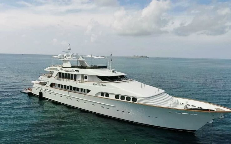 Grand Illusion 145 Palmer Johnson For Sale $11,500,000 #beverlyhills #beverlyhillsmagazine #bevhillsmag #yacht #megayachts #travel #luxury #lifestyle